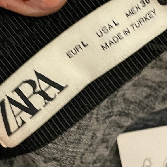 Zara Women's Large Green Black Flowy Maxi Skirt Geometric Print Viscose NWT - Picture 3 of 5